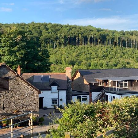 Cottage With Outstanding Views Velindre  Exterior photo